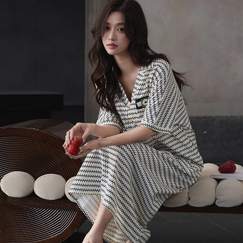 带胸垫夏季新款睡裙女莫代尔短袖中长款简约休闲可外穿家居睡裙