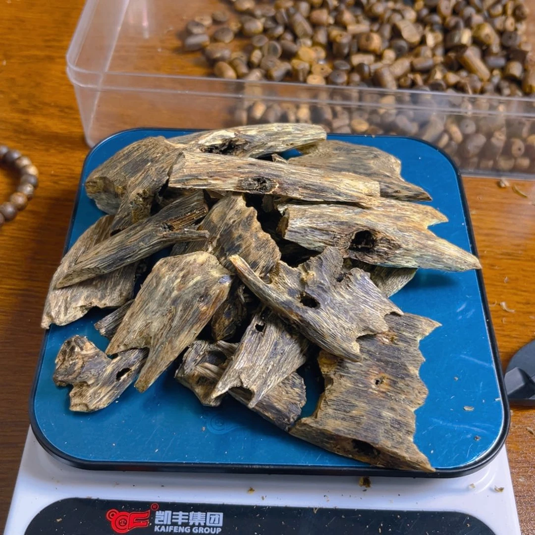 沉香沉香碎屑泉*等香脉品种100克一份