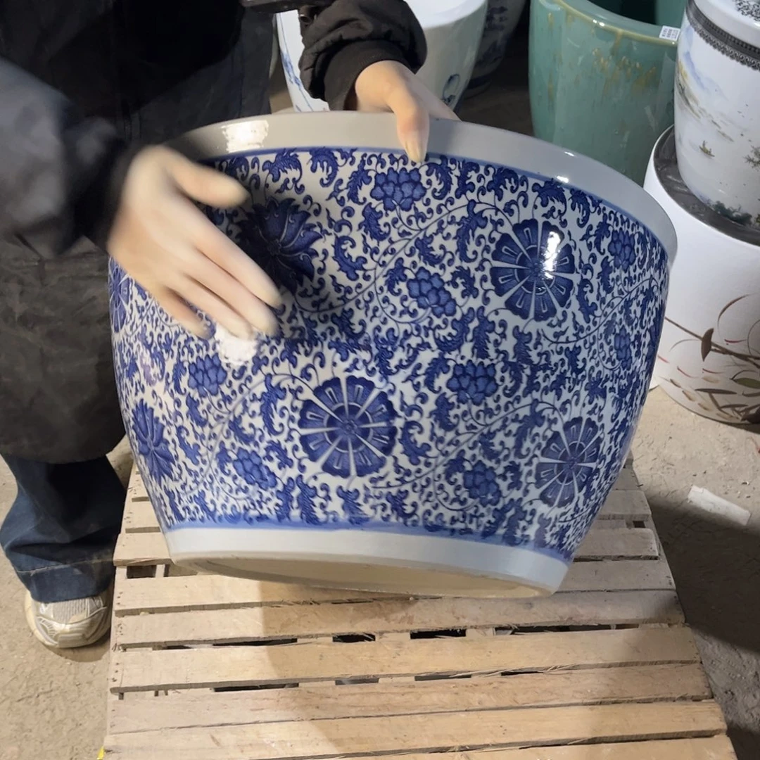 瓷片缠枝莲52.888888