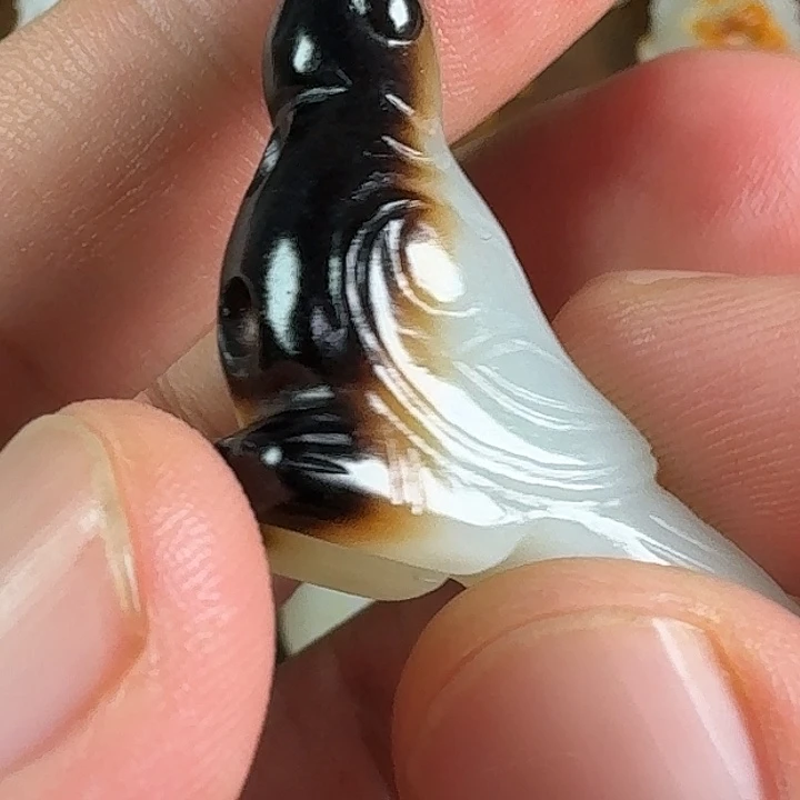 未镶嵌和田玉（糖玉）挂件