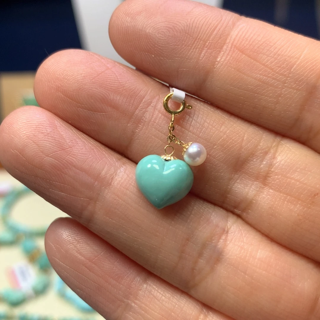 18K金镶嵌绿松石挂件