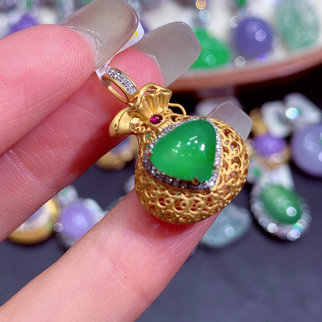 翡翠18K金镶嵌吊坠(不含链)