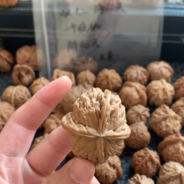 o***哥把件文玩核桃白狮子