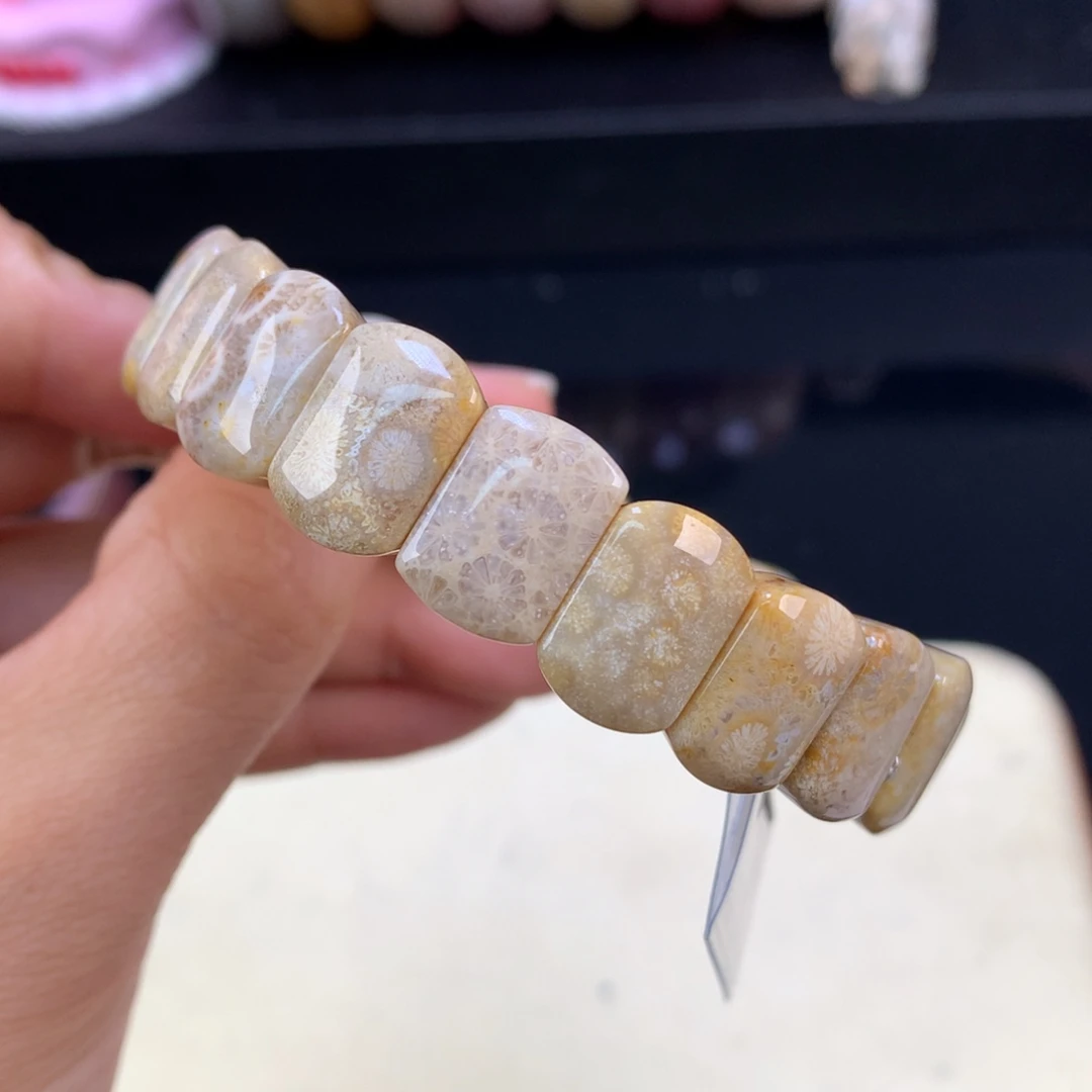 硅化珊瑚（珊瑚玉）未镶嵌颈饰五折多宝花（59号）