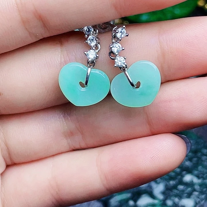 翡翠银S925镶嵌颈饰多样性