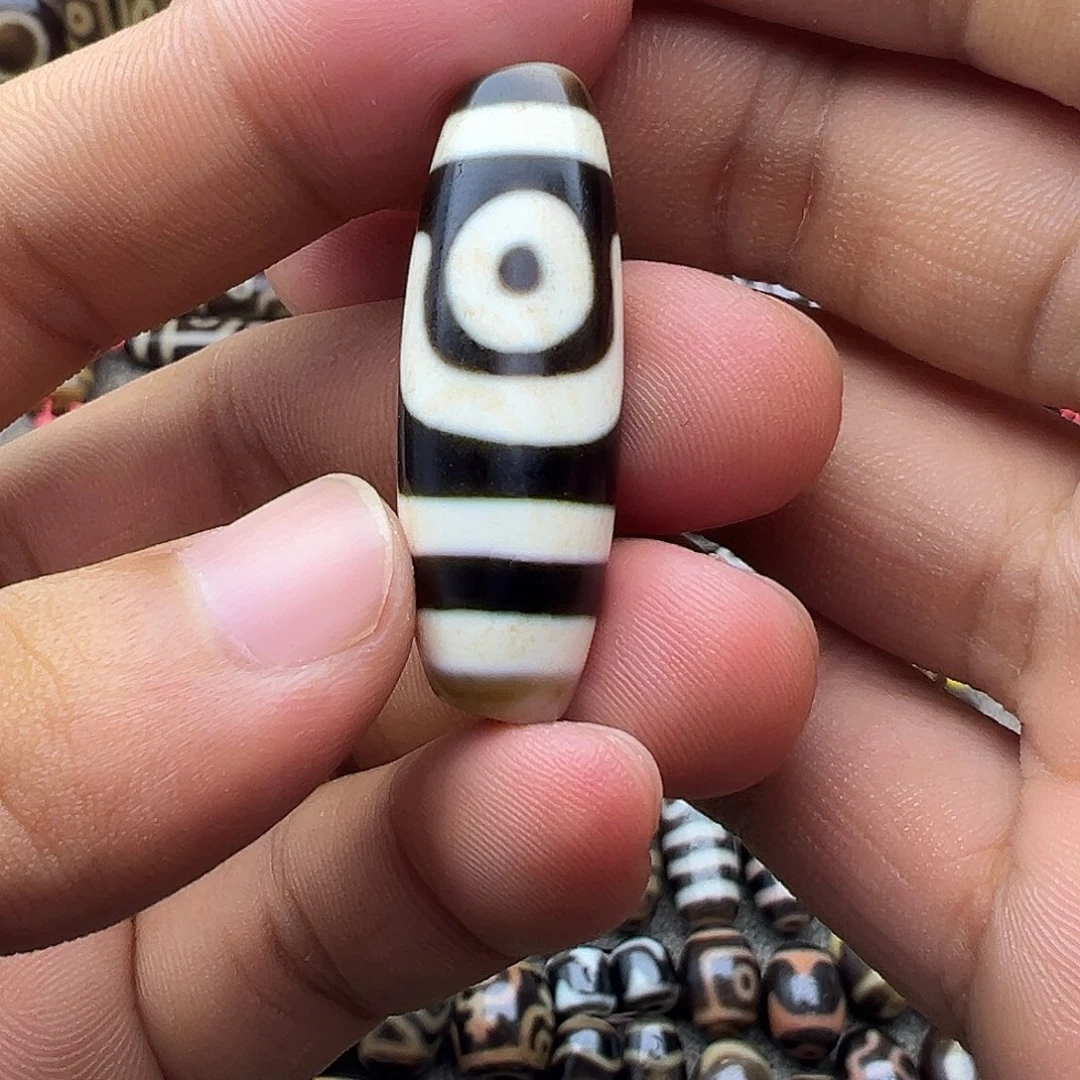 玛瑙/玉髓未镶嵌吊坠(赠链)行运如意二眼