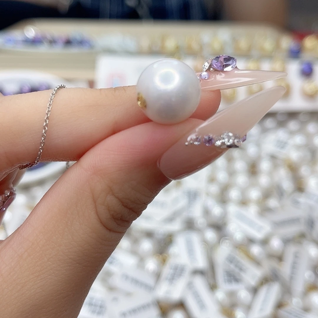 淡水珍珠18K金镶嵌吊坠(赠链)