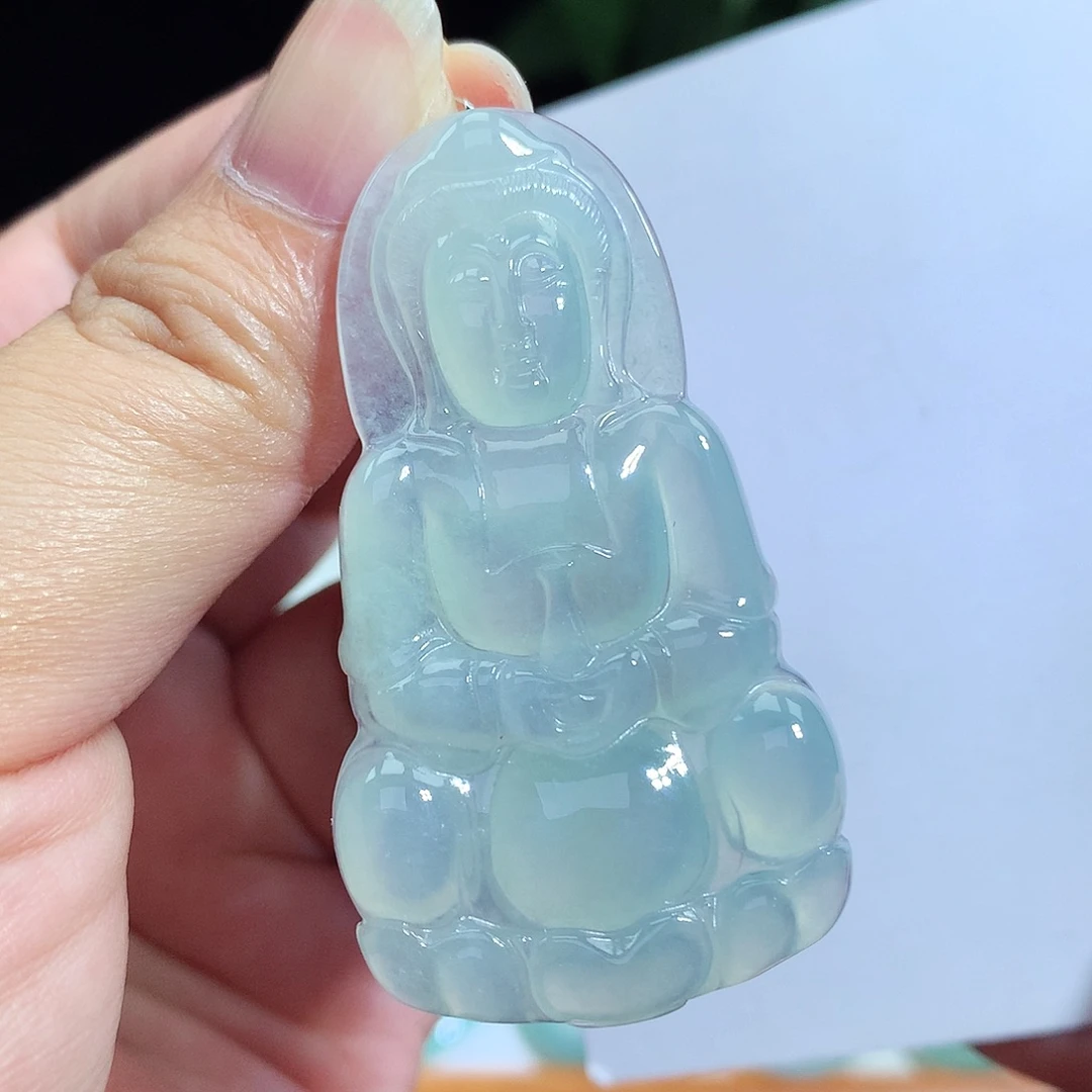 翡翠未镶嵌颈饰观音