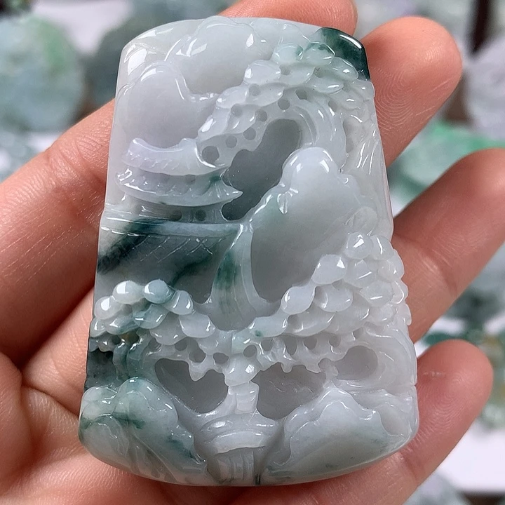 翡翠未镶嵌颈饰山水福利卡厚12+