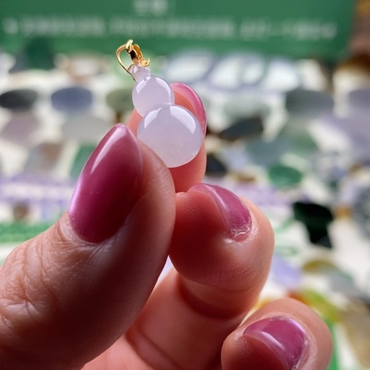 翡翠未镶嵌挂件天然翡翠