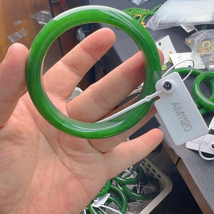 和田玉（碧玉）手镯未镶嵌60