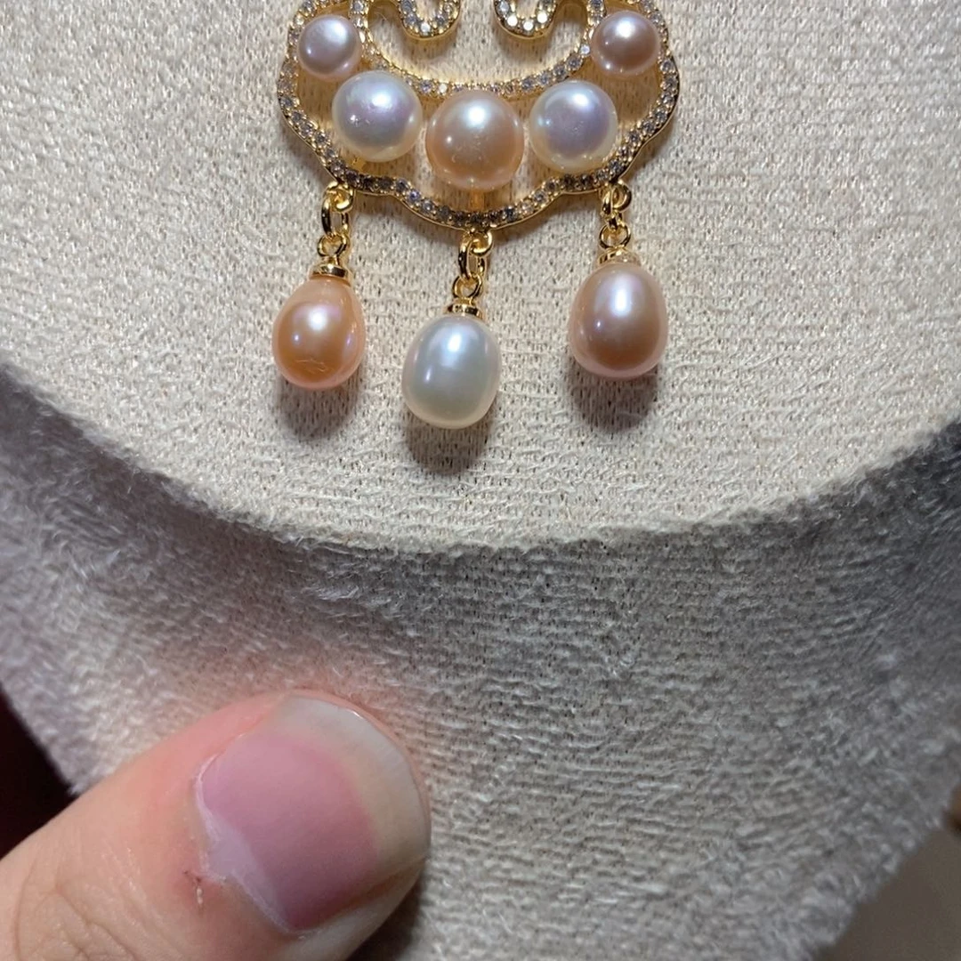 淡水珍珠银S925镶嵌耳饰