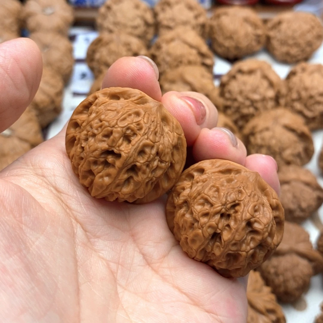 【闪购商品】文玩核桃吊坠解*339号血麒麟