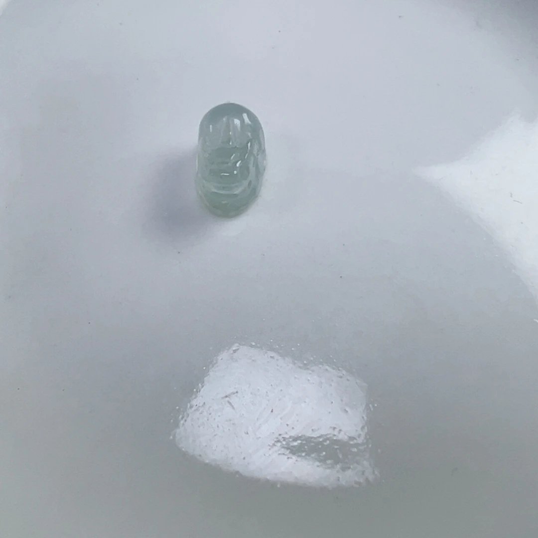 z***柒翡翠散珠貔貅一个加扣头