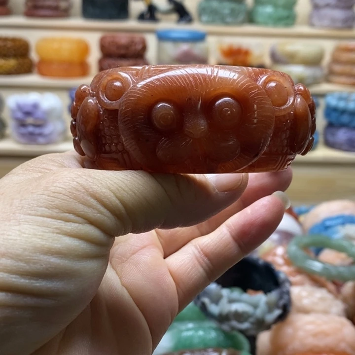 未镶嵌手镯石英质玉