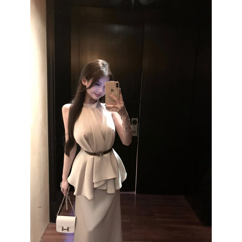 法式名媛风高级感套装女收腰显瘦挂脖气质缎面上衣高腰包臀半长裙