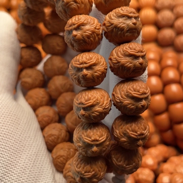 猴头核桃吊坠少*斗战胜佛