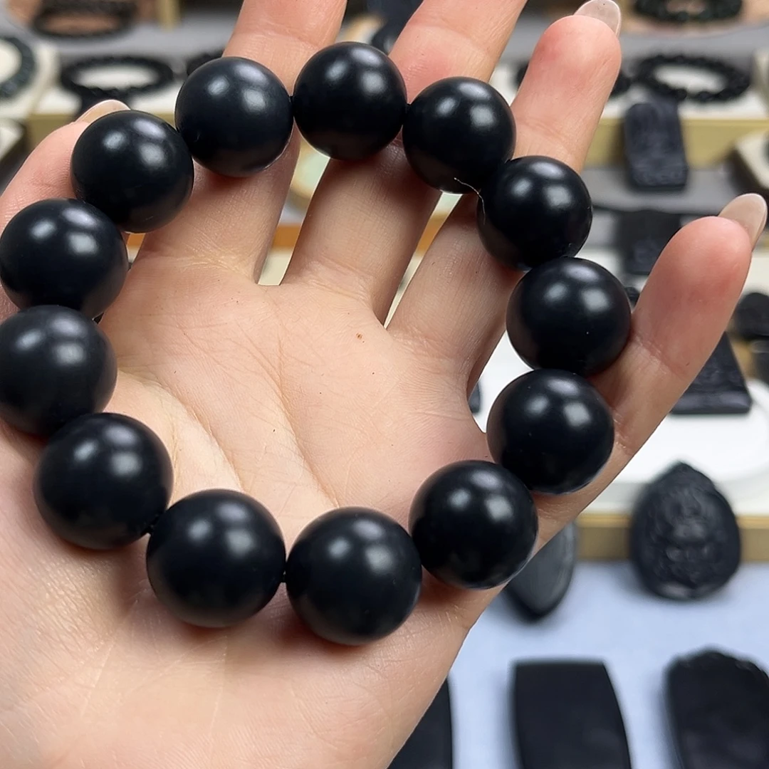 小***乐和田玉（墨玉）未镶嵌颈饰卡18磨砂光