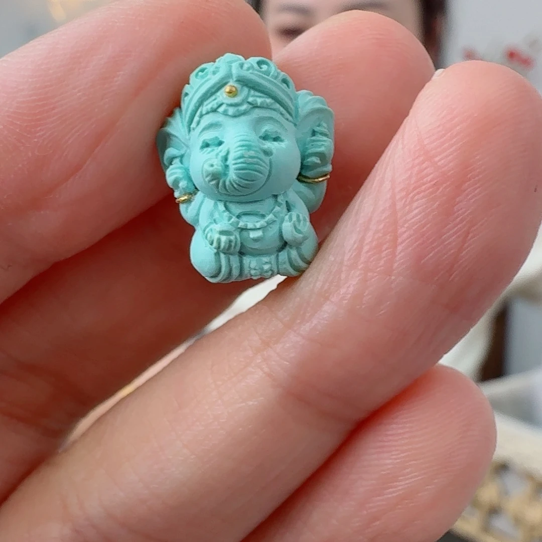 绿松石未镶嵌珠宝奇石