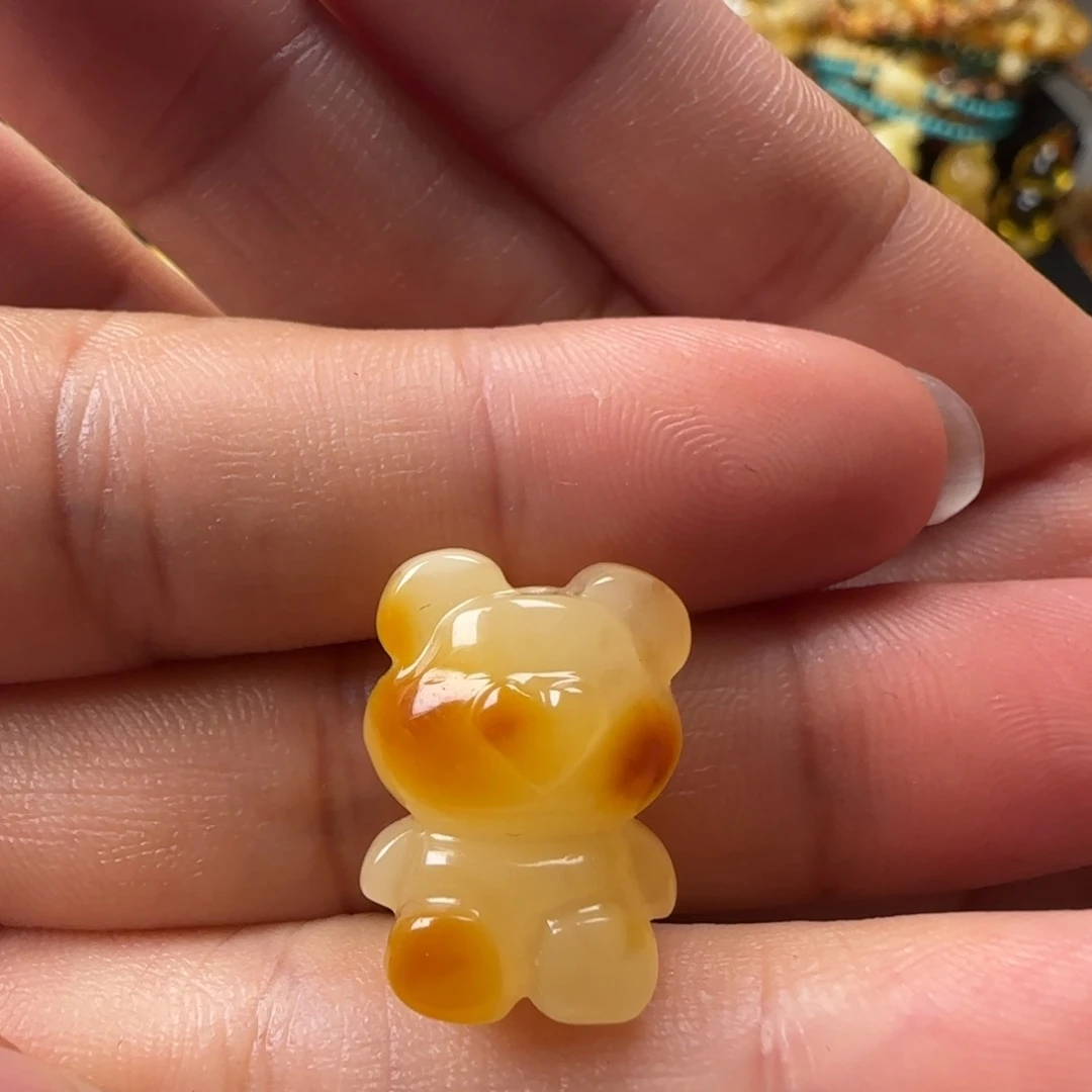 蜜蜡未镶嵌颈饰蜜蜡俏色小熊吊坠提溜
