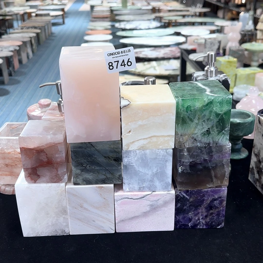 随*情8746墩墩十一件福利