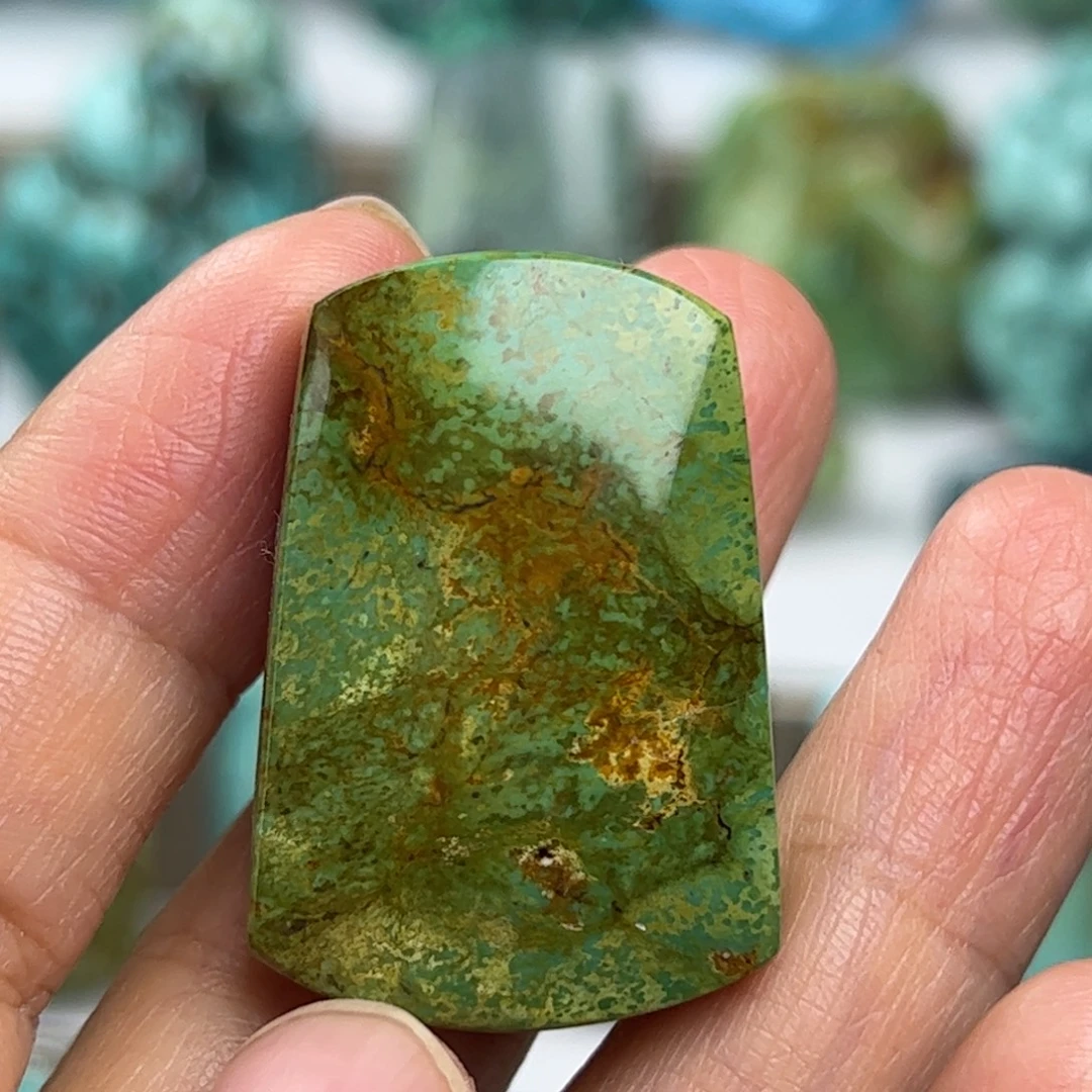 绿松石未镶嵌天然原矿绿松石