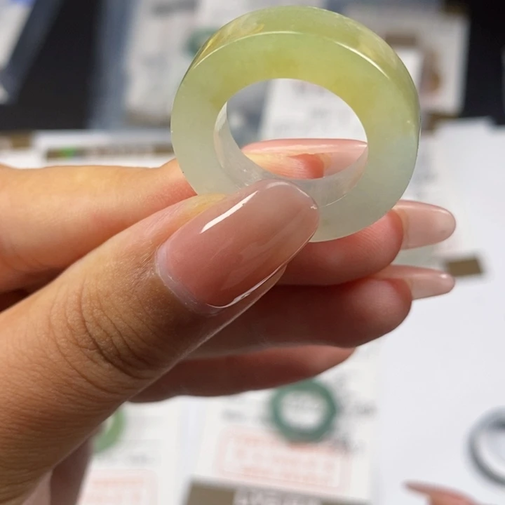 *****翡翠未镶嵌戒指翡翠戒指