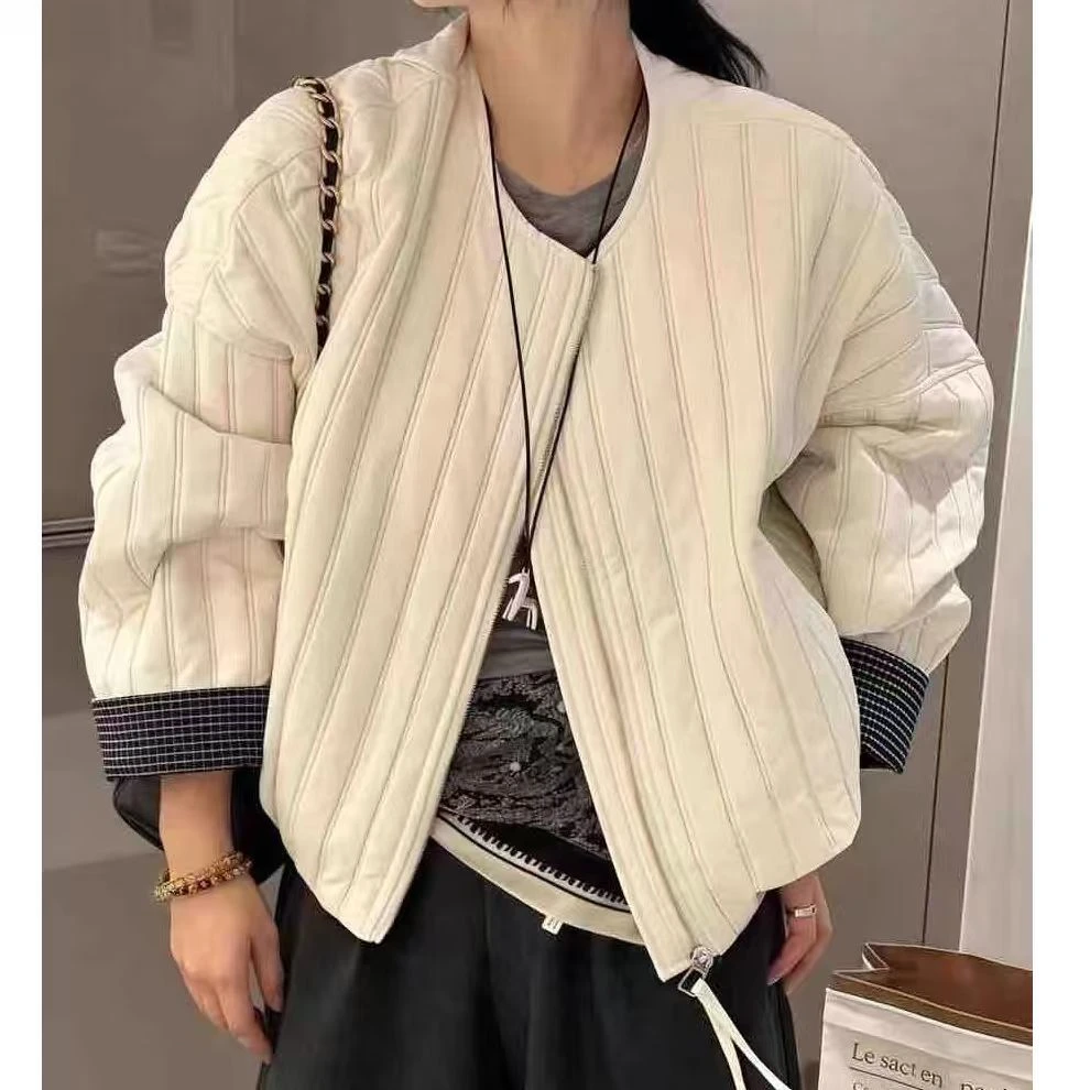 宽松型女圆领薄款外套棉服拼接纯色休闲风