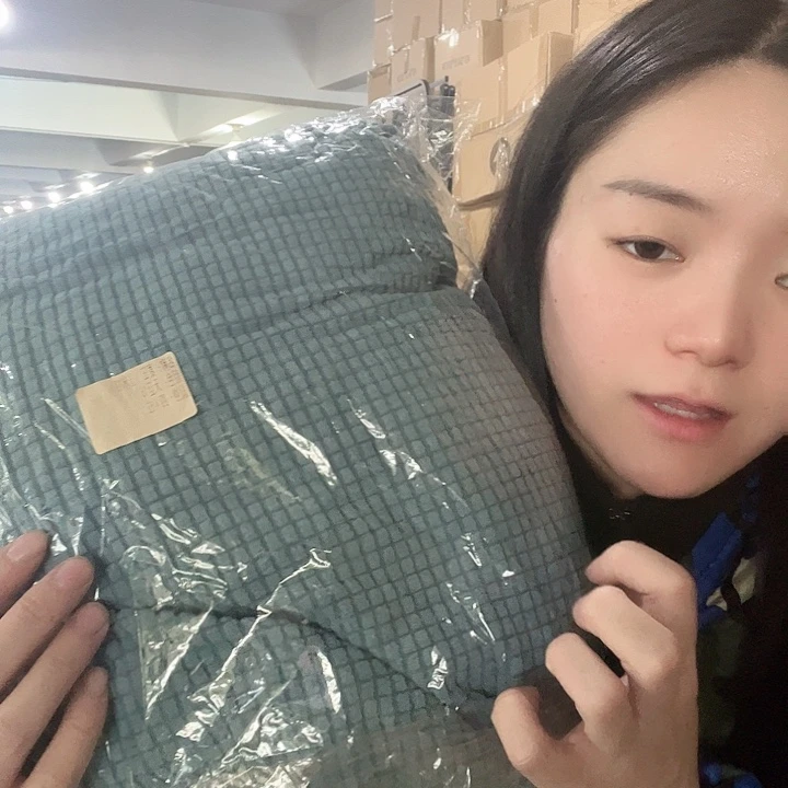 玻璃华夫格沙发套。4人