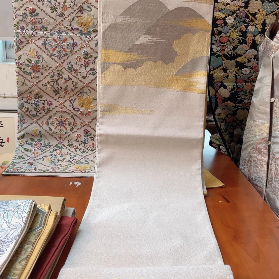 织绣捻银缂丝缂丝