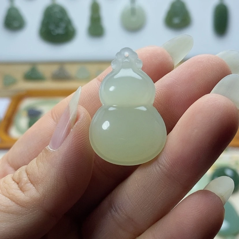 【闪购商品】颈饰未镶嵌和田玉