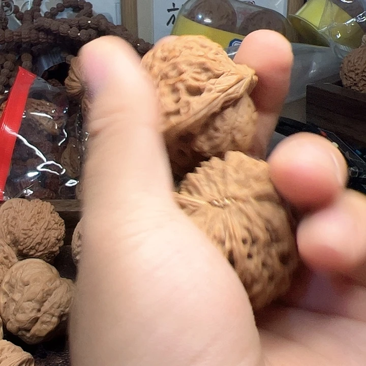 好***觉桃核吊坠南疆石核桃