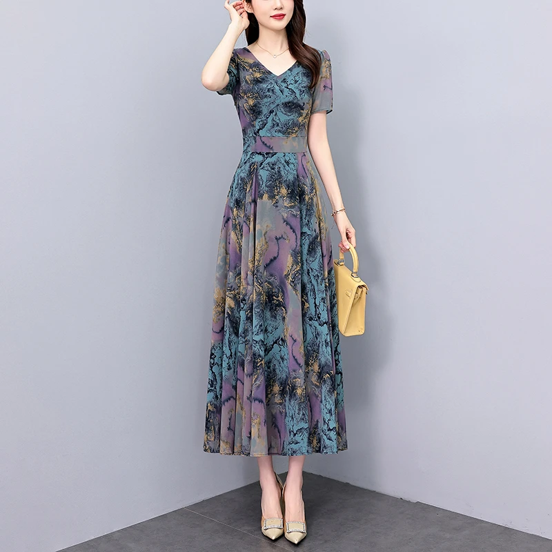 雪纺碎花连衣裙2025夏季新款胖mm收腰高级感上档次中年妈妈装长裙