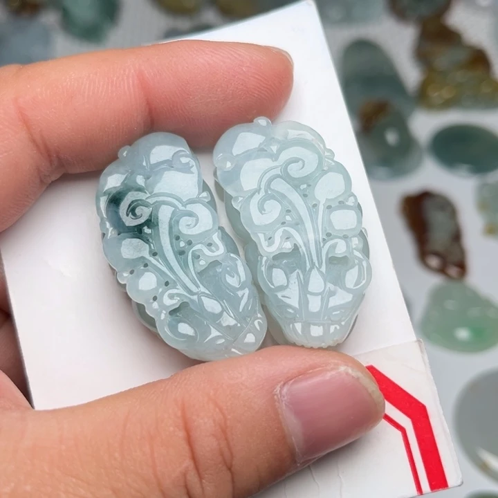 翡翠未镶嵌颈饰貔貅