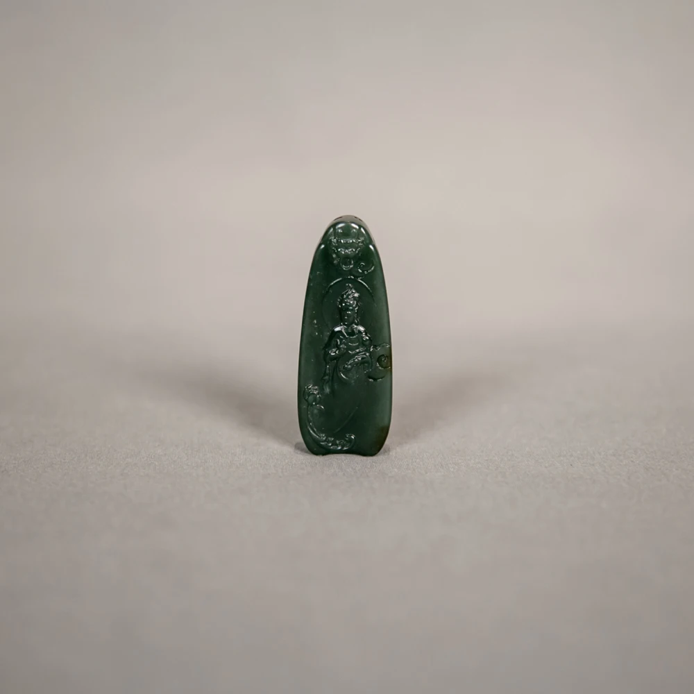 和田玉青玉雕刻吊坠B28379