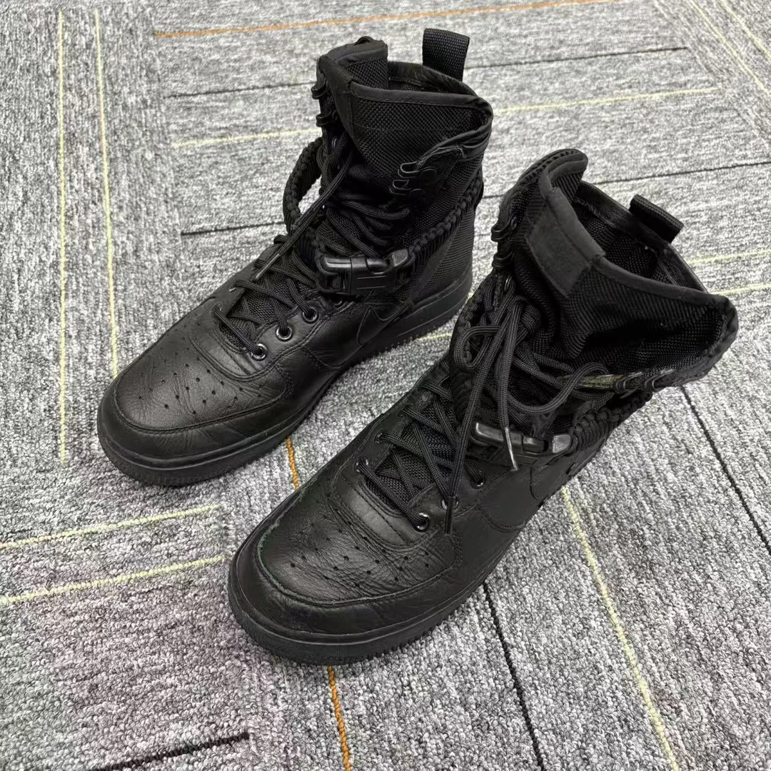 42码 AF1 空军 机能 高帮 板鞋 黑色/参考价3799