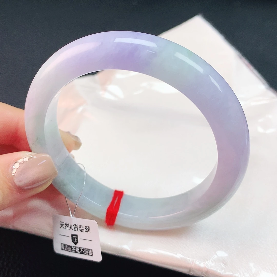 翡翠手镯未镶嵌59圈