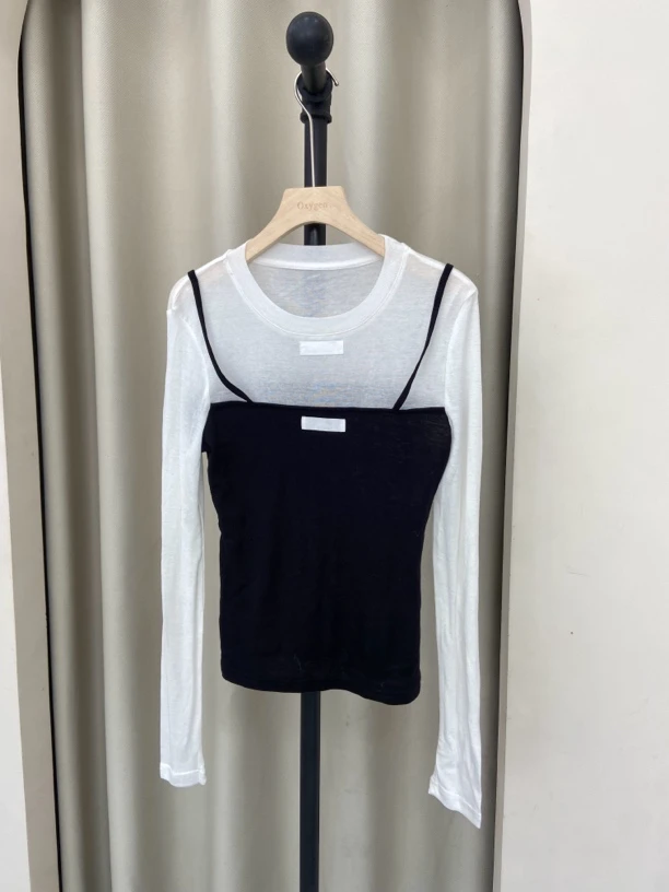 春款假两件黑白配色