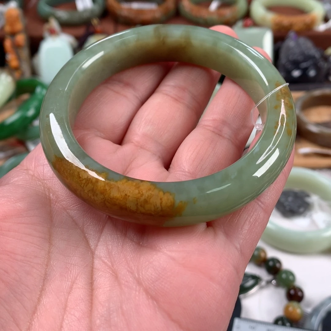 和田玉手镯未镶嵌58.5口径