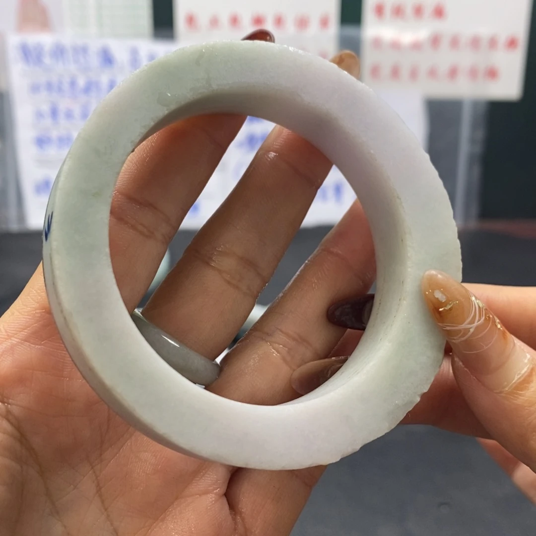 【闪购商品】定制翡翠手镯未镶嵌