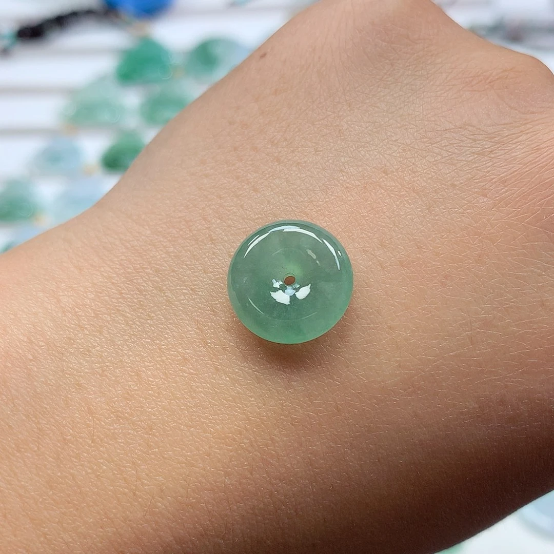 翡翠未镶嵌吊坠(不含链)14.6-4.3