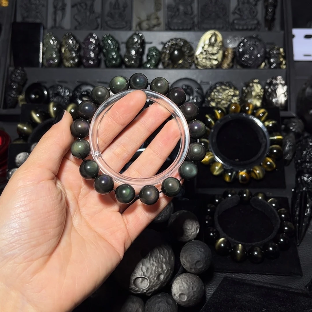 黑****黑曜岩未镶嵌珠宝奇石