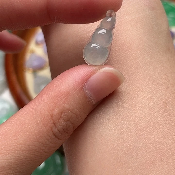 翡翠未镶嵌颈饰11