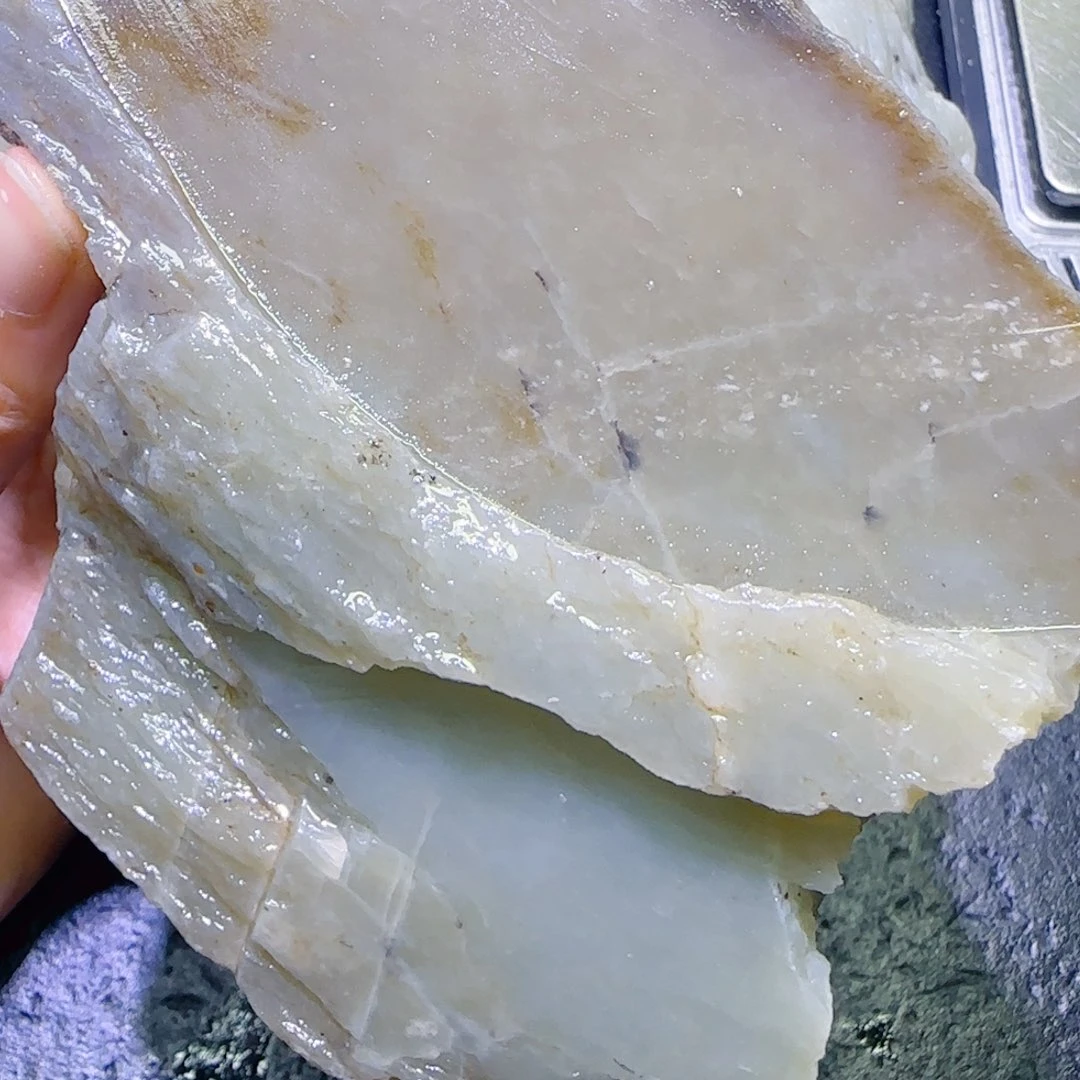 和田玉未镶嵌珠宝半成品