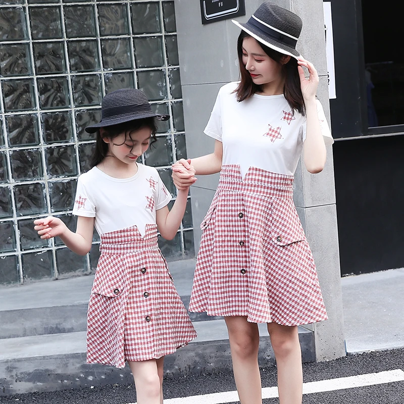 亲子装2025夏装新款洋气格子裙女童淑女连衣裙韩版家庭装母女装潮