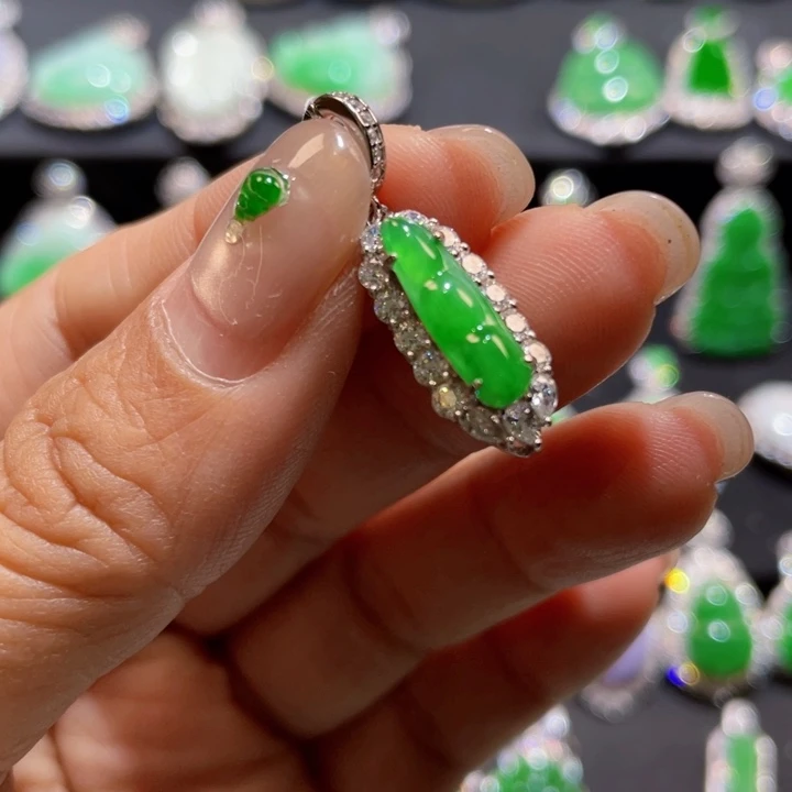 翡翠银S925镶嵌颈饰