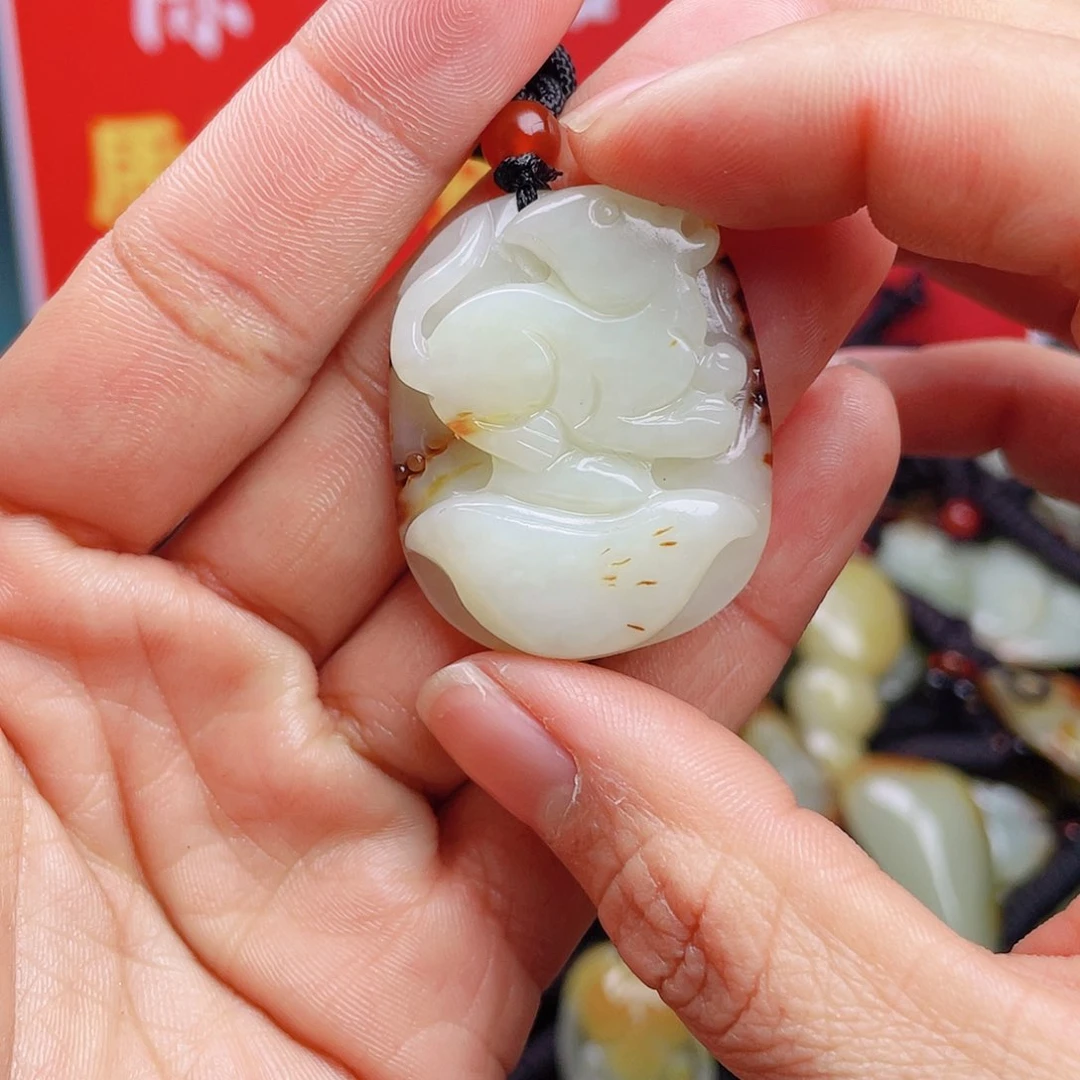 和田玉颈饰未镶嵌