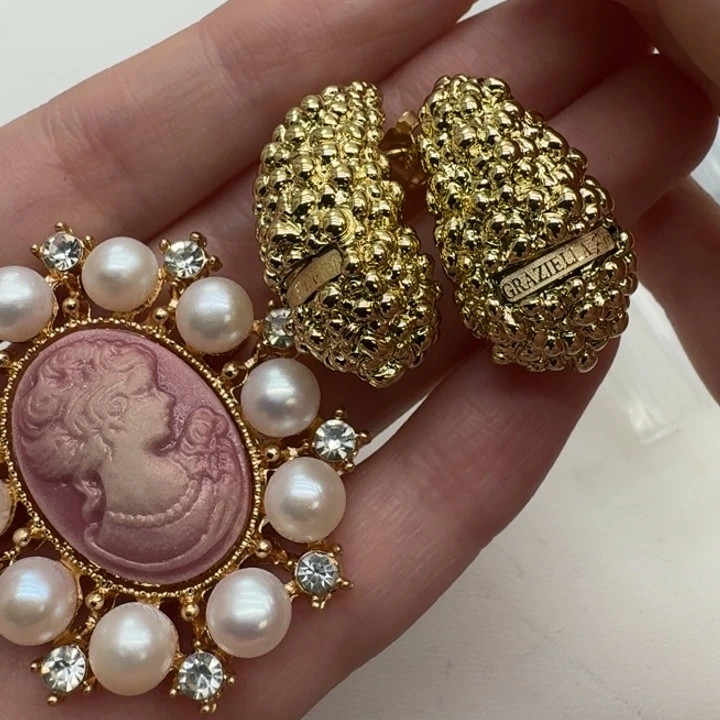 淡水珍珠耳饰未镶嵌