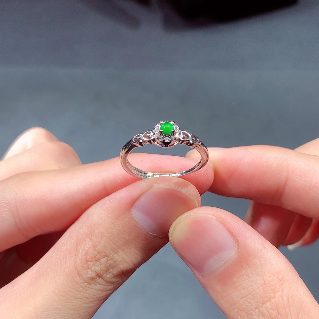 翡翠戒指未镶嵌翡翠