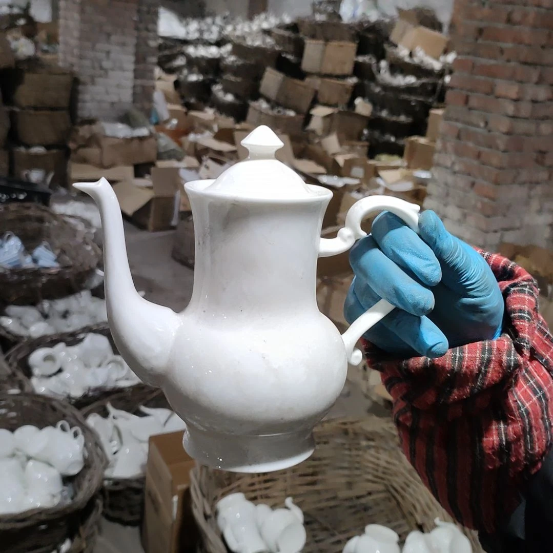 摆件陶瓷盘子碗啥都有